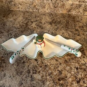 Gibson Holiday Snowman Serving Tray with Knives - White and Green